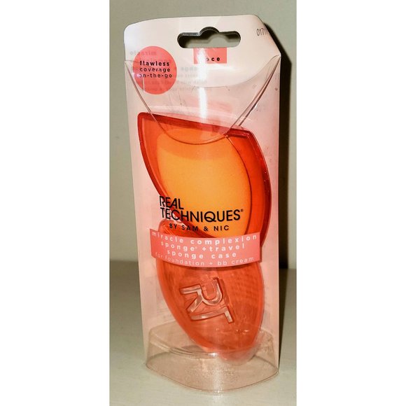 Real Techniques Miracle Complexion Sponge & Swissco Pointed Foundation Sponge - Picture 2 of 10